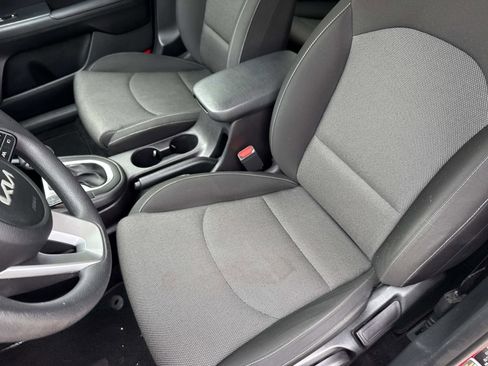 Used 2022 Kia Forte LXS image 20