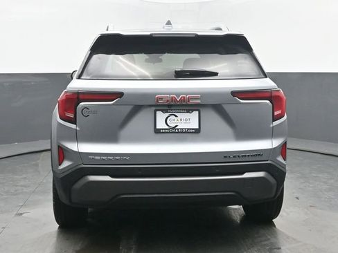 Used 2026 GMC Terrain Elevation w/ Elevation Premium Package image 5
