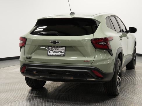 Used 2024 Chevrolet Trax RS w/ Driver Confidence Package image 7