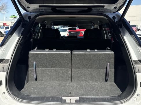 Used 2024 Mitsubishi Outlander SE image 13