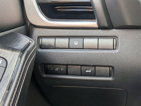 Certified 2023 Nissan Rogue SL w/ SL Premium Package image 19