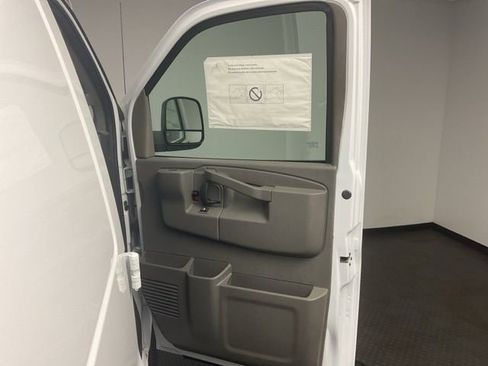 New 2026 Chevrolet Express 2500 w/ Driver Convenience Package RWD image 20