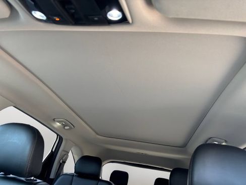 Used 2021 Kia Sorento EX w/ Panoramic Sunroof Package AWD/4WD image 12