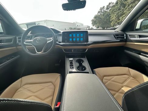 New 2026 Volkswagen Atlas Cross Sport SE image 10