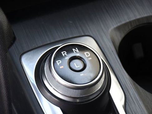 Used 2022 Ford Escape SE image 13