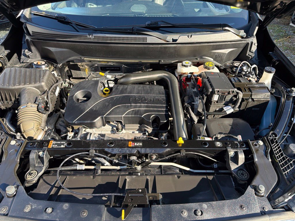 Used 2024 GMC Terrain Denali w/ Black Diamond Edition AWD/4WD image 12
