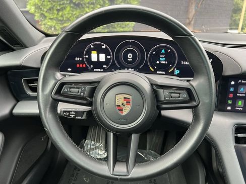 Used 2021 Porsche Taycan image 36