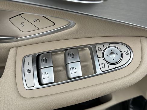 Certified 2022 Mercedes-Benz GLC 300 image 15