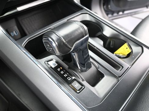 Used 2022 Ford F150 Lariat w/ Max Trailer Tow Package image 33