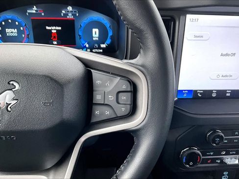 Used 2025 Ford Bronco Big Bend w/ Black Appearance Package image 26