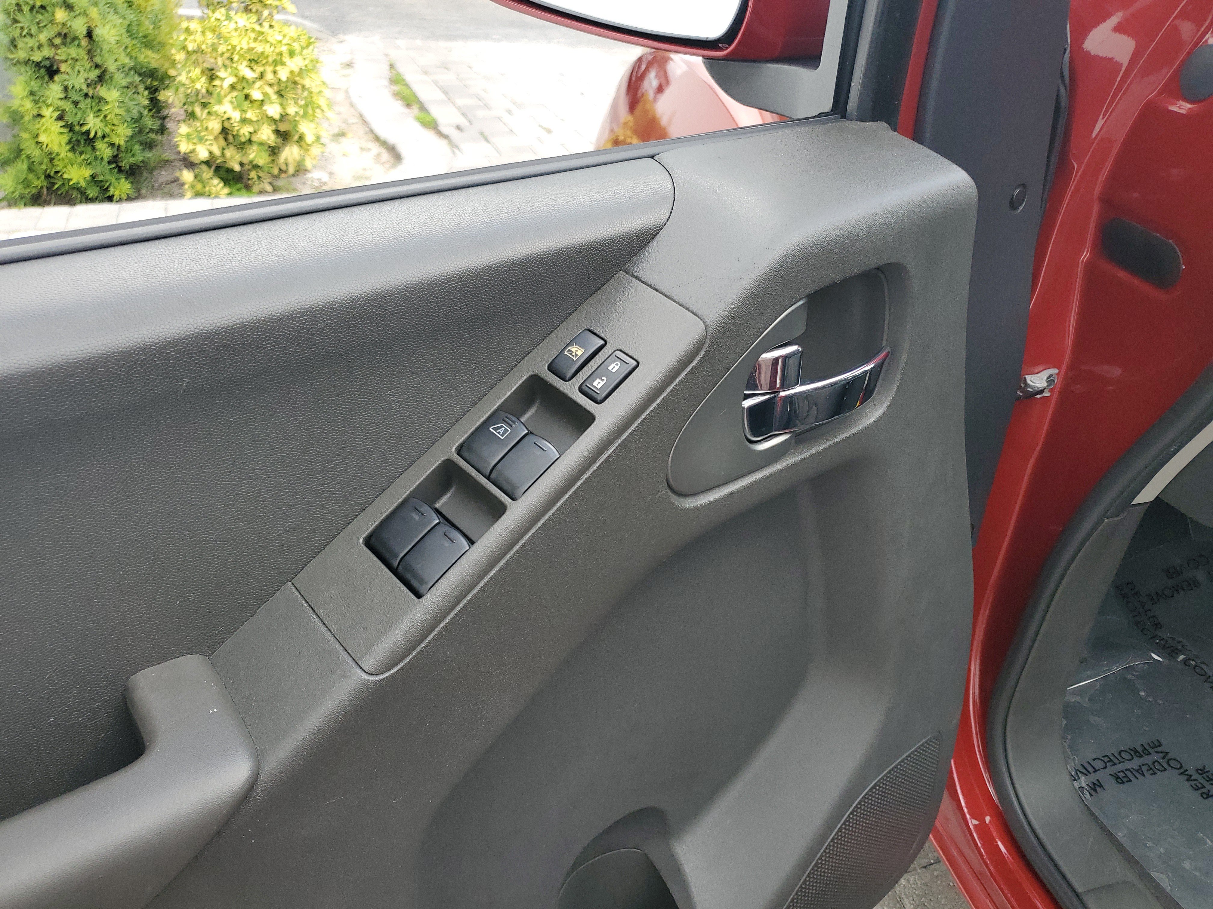 Used 2018 Nissan Frontier 4x4 Crew Cab image 19