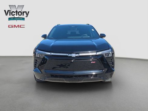 Used 2024 Chevrolet Blazer EV RS AWD/4WD image 2