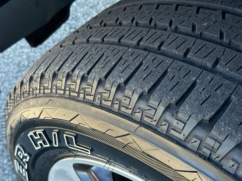 Used 2023 RAM 1500 Laramie AWD/4WD image 10