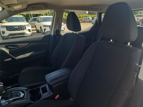 Used 2018 Nissan Rogue Sport S FWD image 13