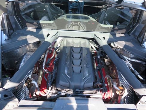 Used 2024 Chevrolet Corvette Stingray Coupe w/ 1LT RWD image 22