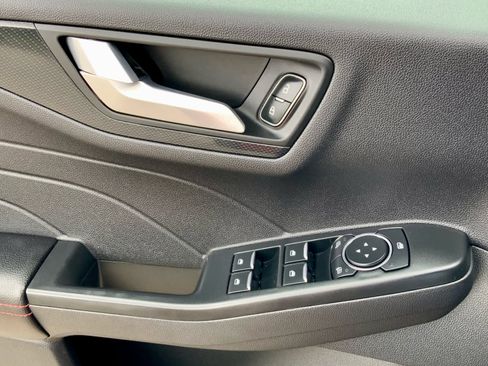 Used 2025 Ford Escape ST-Line AWD/4WD image 44
