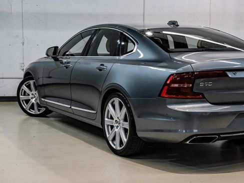 Used 2017 Volvo S90 T6 Inscription w/ Vision Package image 14