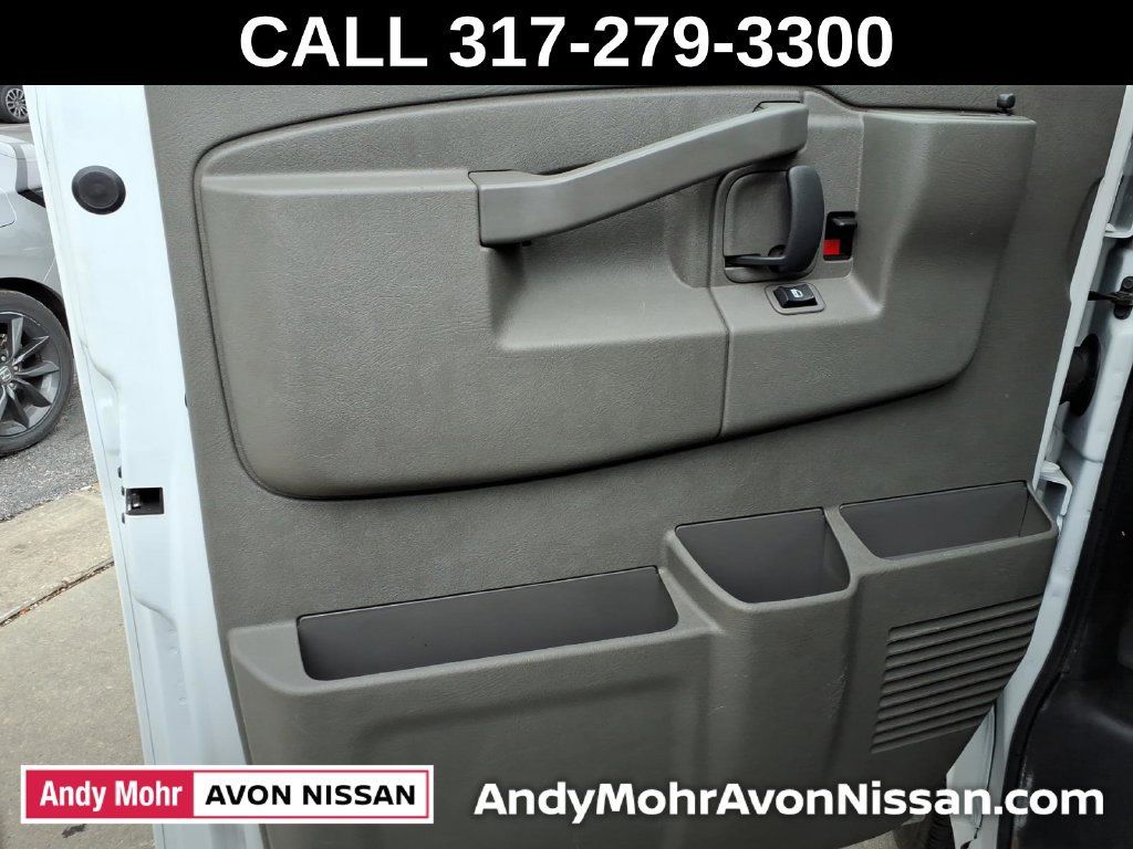 Used 2022 Chevrolet Express 3500 Extended w/ Driver Convenience Package RWD image 13