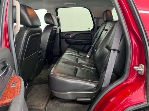 Used 2013 Chevrolet Tahoe LT w/ Luxury Package AWD/4WD image 13