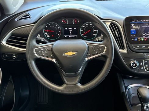 Used 2024 Chevrolet Malibu LT FWD image 15