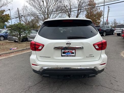 Used 2020 Nissan Pathfinder Platinum image 10