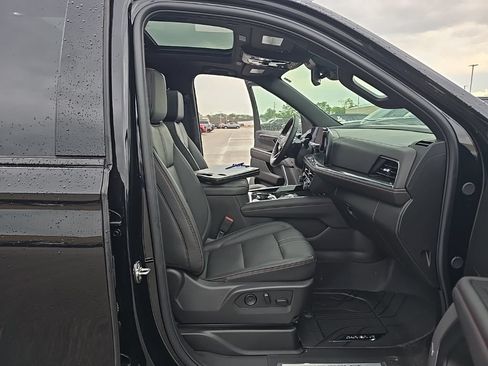 Used 2026 Chevrolet Suburban RST w/ Comfort Package AWD/4WD image 22