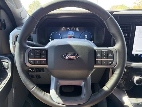 Used 2025 Ford F150 Lariat w/ Equipment Group 502A High AWD/4WD image 26