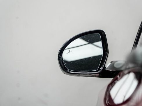 Used 2024 Lincoln Nautilus Reserve AWD/4WD image 14