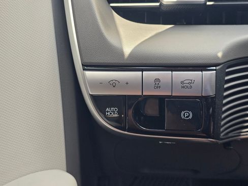 Certified 2024 Hyundai Ioniq 5 SEL RWD image 22