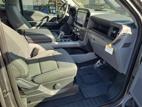 New 2025 Ford F150 Lightning XLT image 15