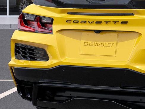 New 2025 Chevrolet Corvette E-Ray image 14