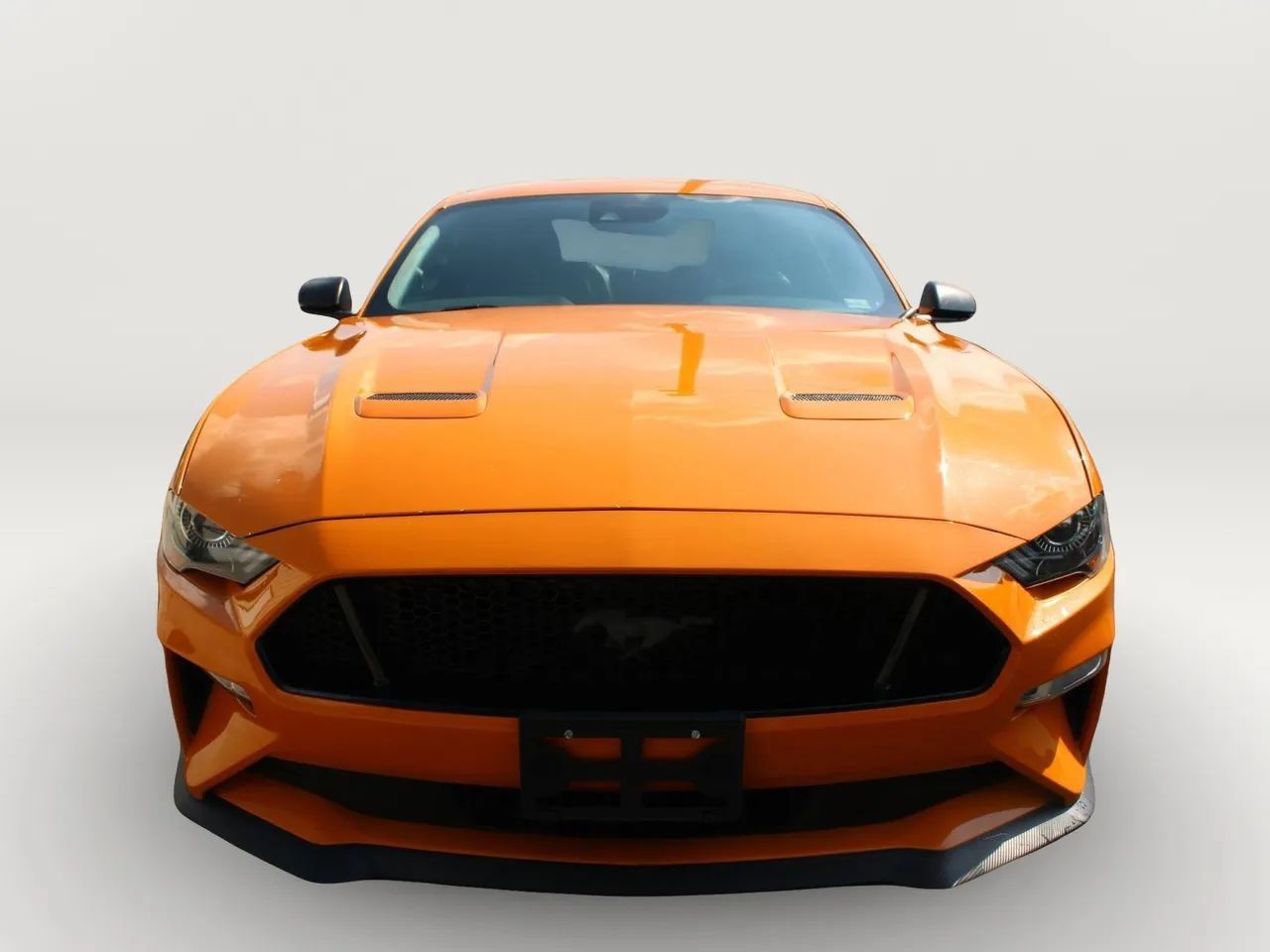 Used 2018 Ford Mustang GT Premium w/ GT Performance Package RWD image 3