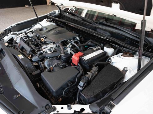 Used 2019 Toyota Camry XSE FWD image 32