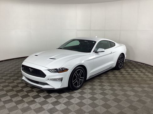 Used 2020 Ford Mustang Premium RWD image 5