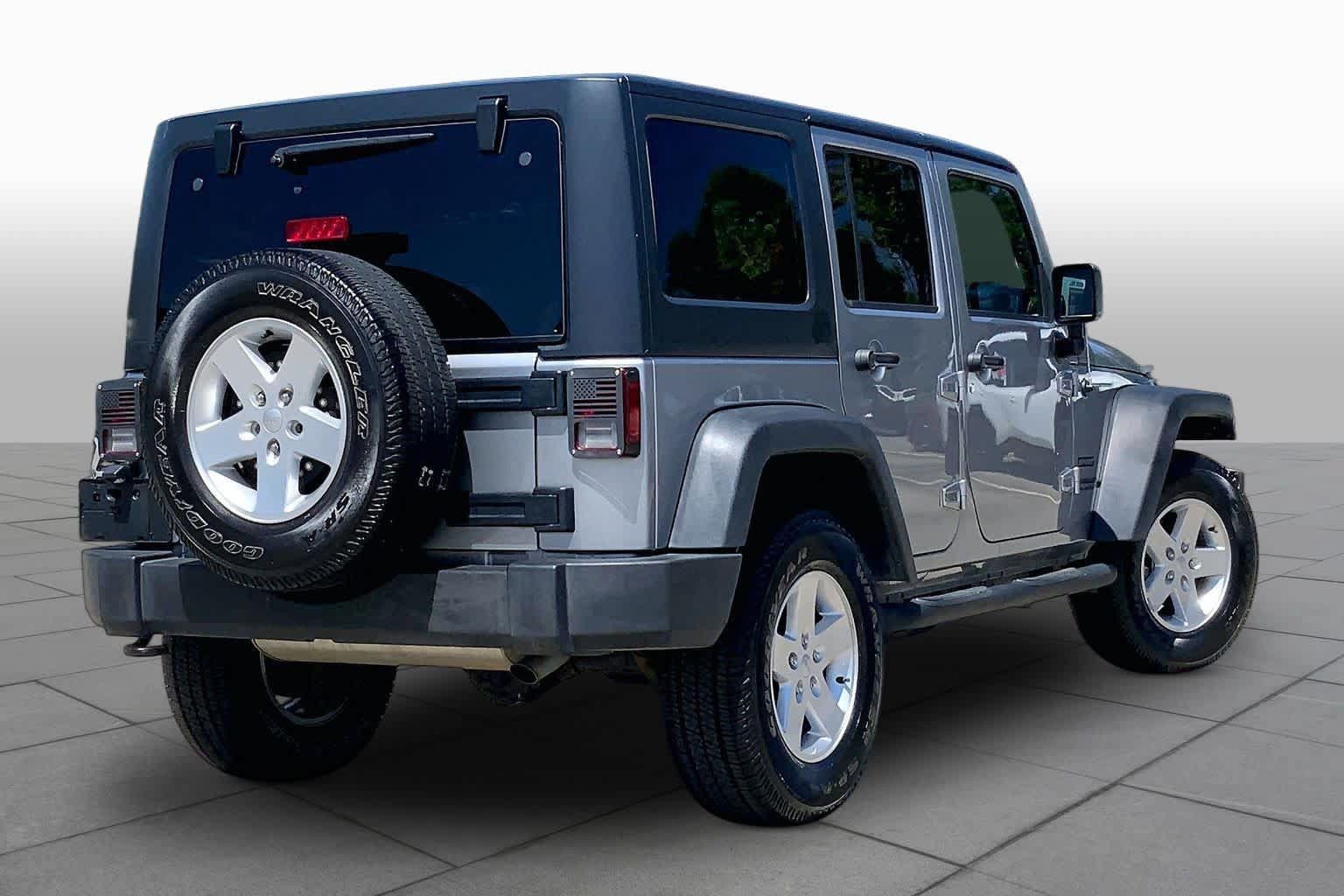 Used 2017 Jeep Wrangler Unlimited Sport w/ Quick Order Package 24S AWD/4WD image 12