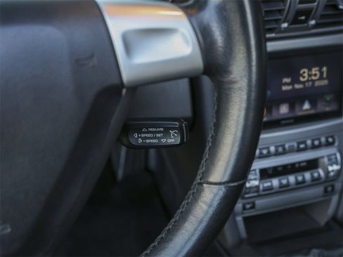 Used 2006 Porsche 911 Carrera image 48