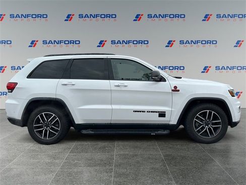 Used 2019 Jeep Grand Cherokee Trailhawk image 6