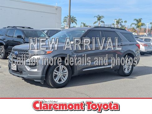 Used 2022 Ford Explorer XLT image 1