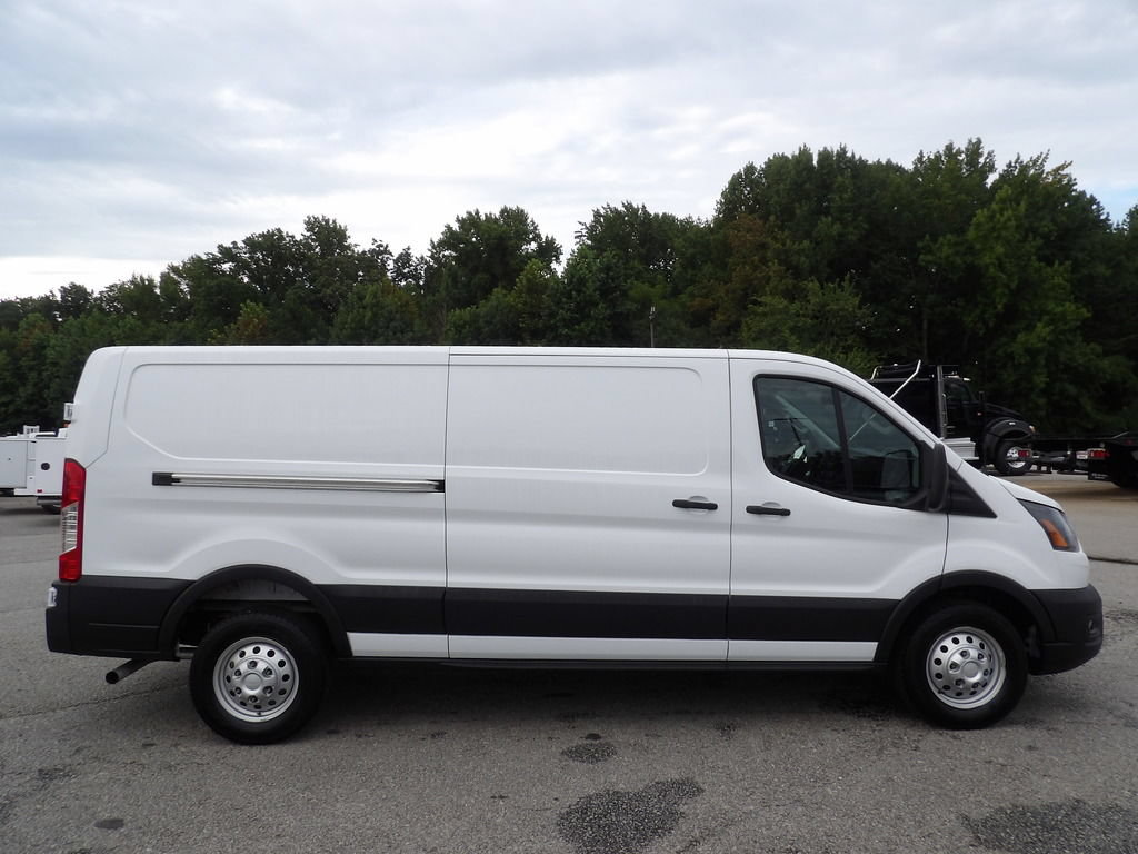 Used 2023 Ford Transit 350 Low Roof AWD image 9