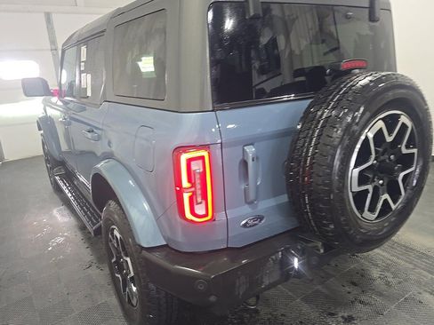 Used 2025 Ford Bronco Outer Banks AWD/4WD image 6