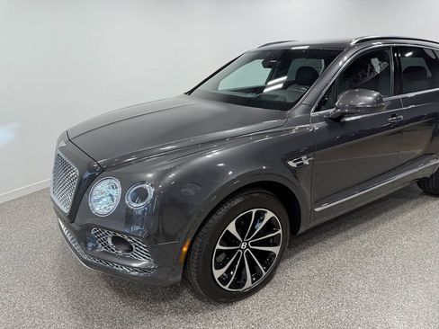 Used 2018 Bentley Bentayga Activity AWD/4WD image 23