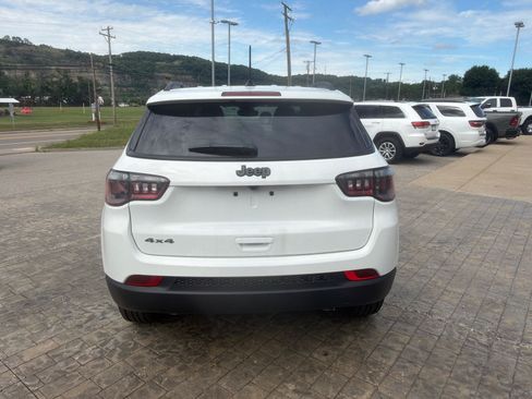 New 2026 Jeep Compass Latitude AWD/4WD image 7