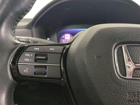 Used 2023 Honda Accord Touring image 31