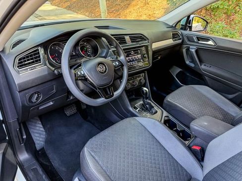 Used 2021 Volkswagen Tiguan S FWD image 25