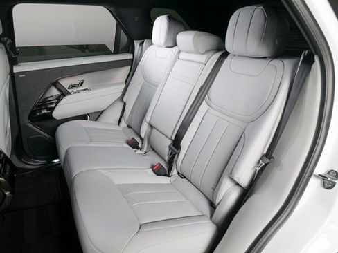 New 2026 Land Rover Range Rover Sport SE image 5