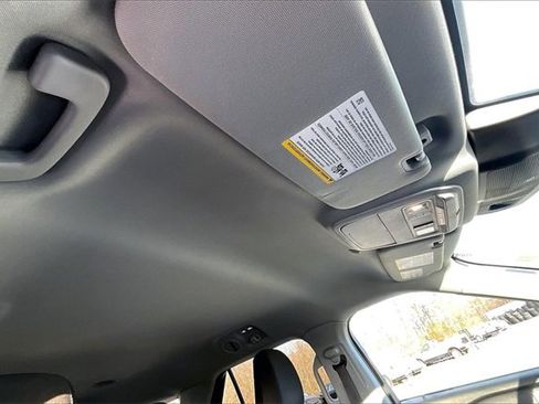 Used 2023 Ford Explorer XLT w/ Class IV Trailer Tow Package image 22