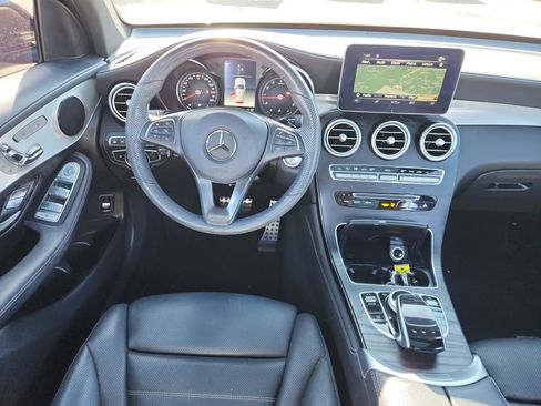 Used 2019 Mercedes-Benz GLC 300 image 39