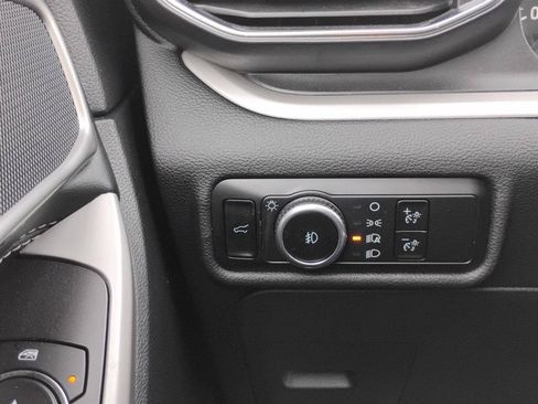 Used 2024 Ford Explorer XLT w/ Equipment Group 202A RWD image 40