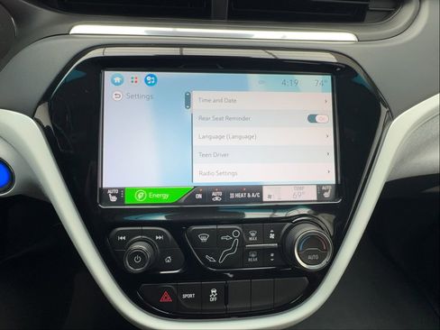 Used 2017 Chevrolet Bolt Premier w/ Driver Confidence II Package FWD image 44