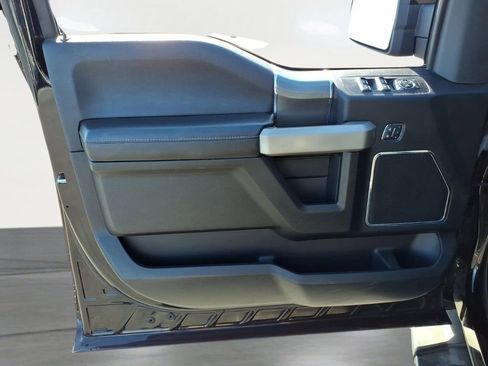 Used 2017 Ford F150 Lariat w/ Equipment Group 502A Luxury AWD/4WD image 27
